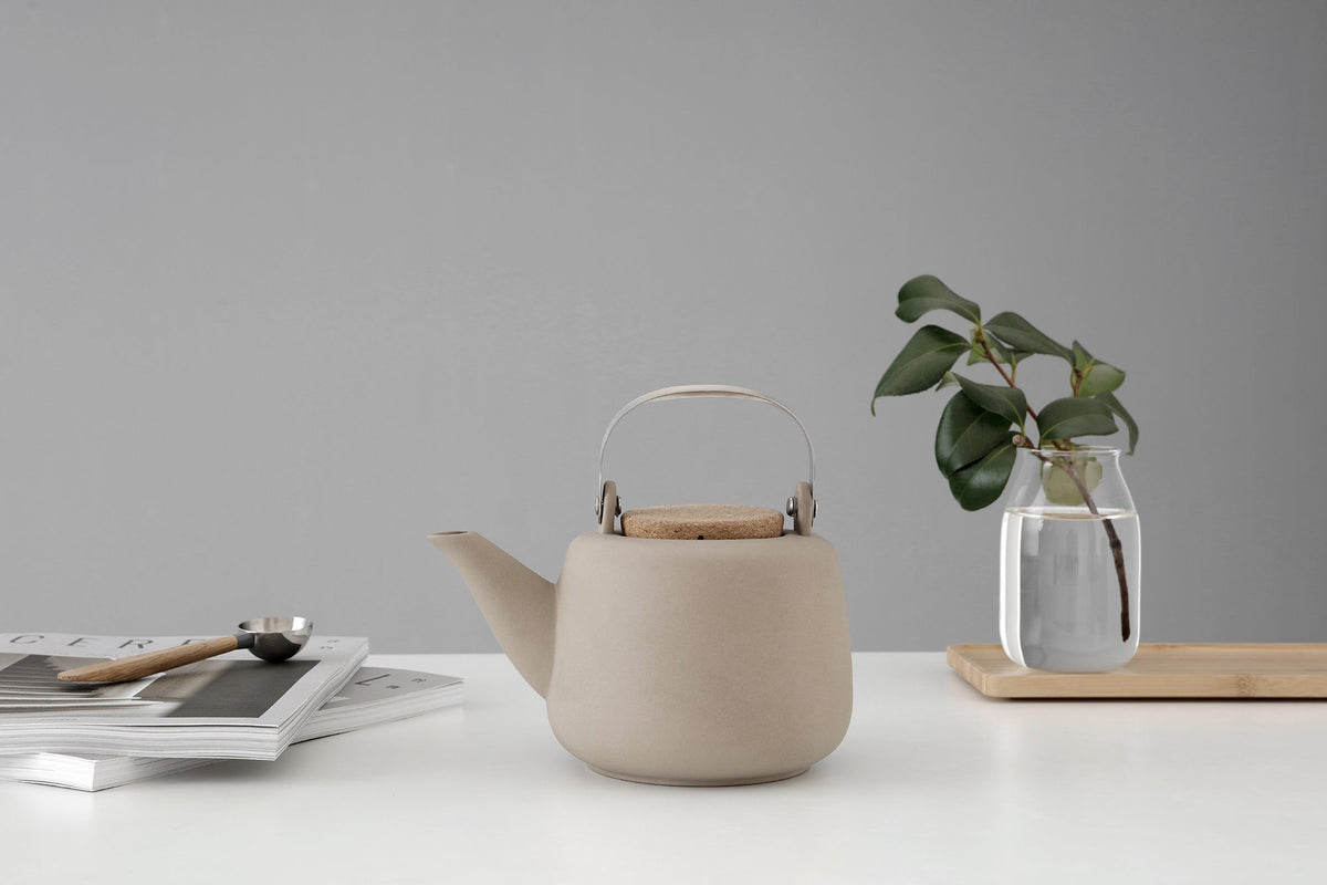 Nicola™ Porcelain Teapot - VIVA | Color=dry brown